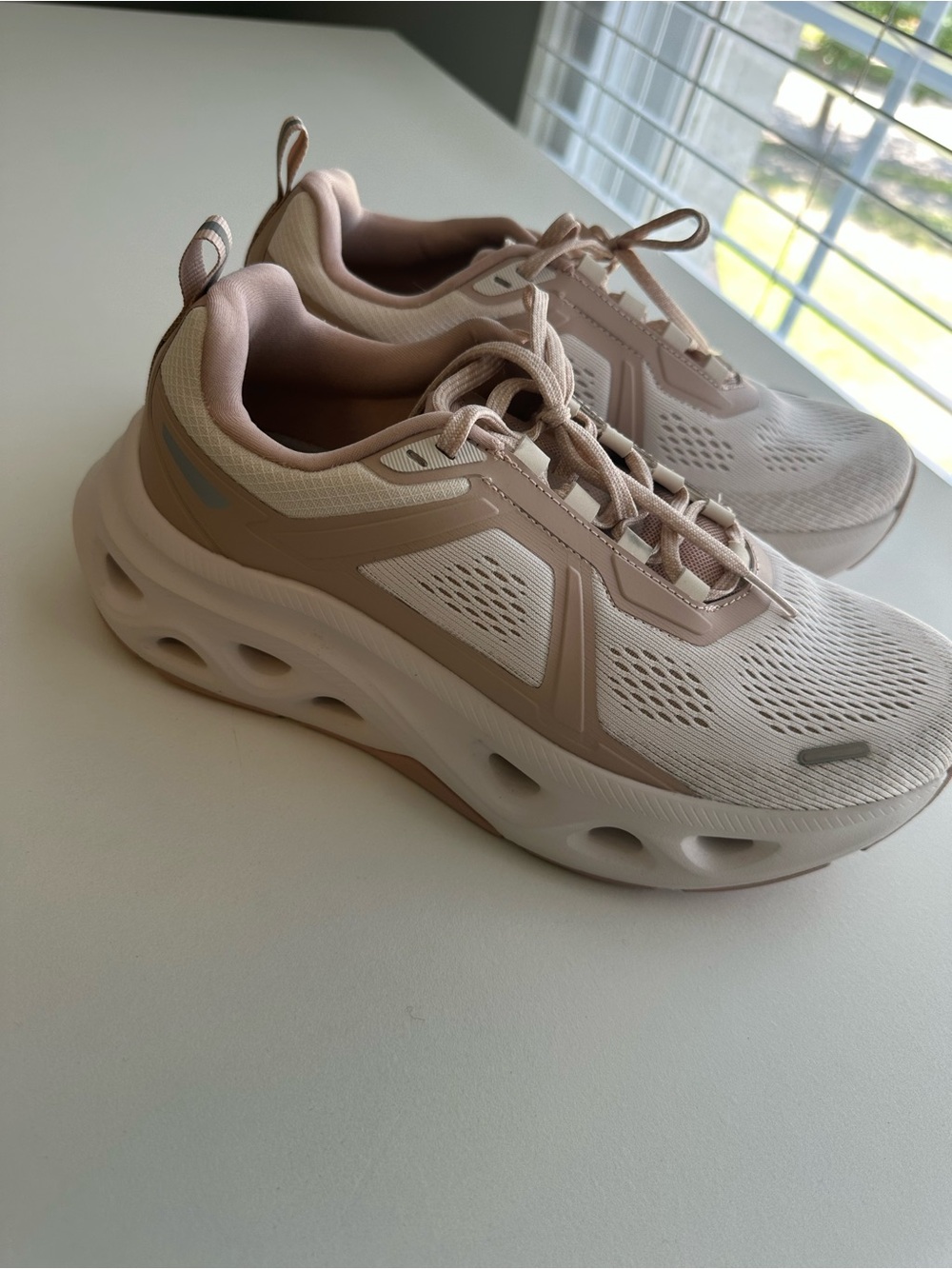 Women's Lightweight Breathable Athletic Sneakers - Blush